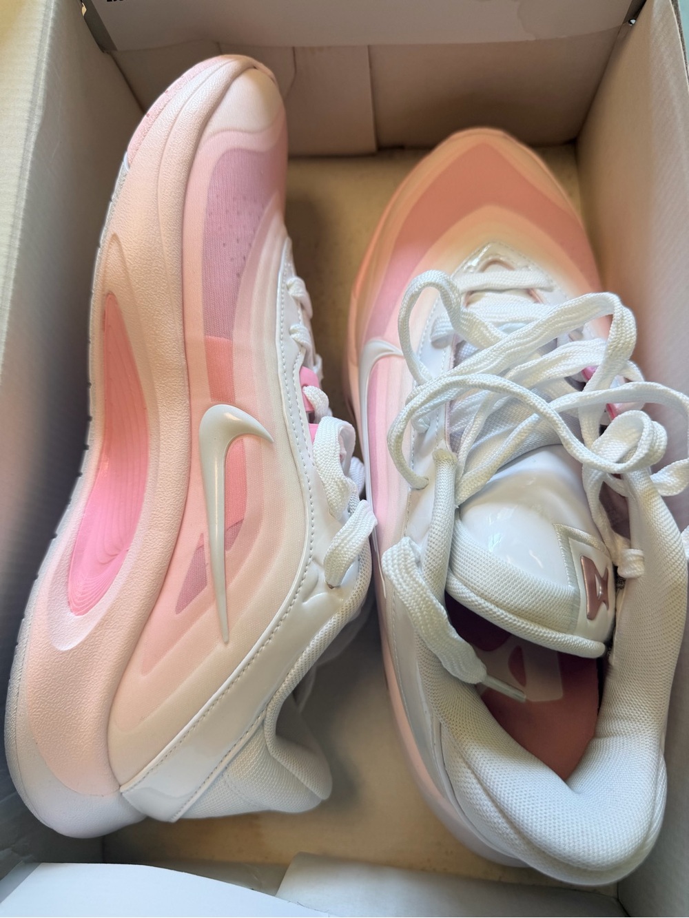 Nike A'ONES (White/Pink)